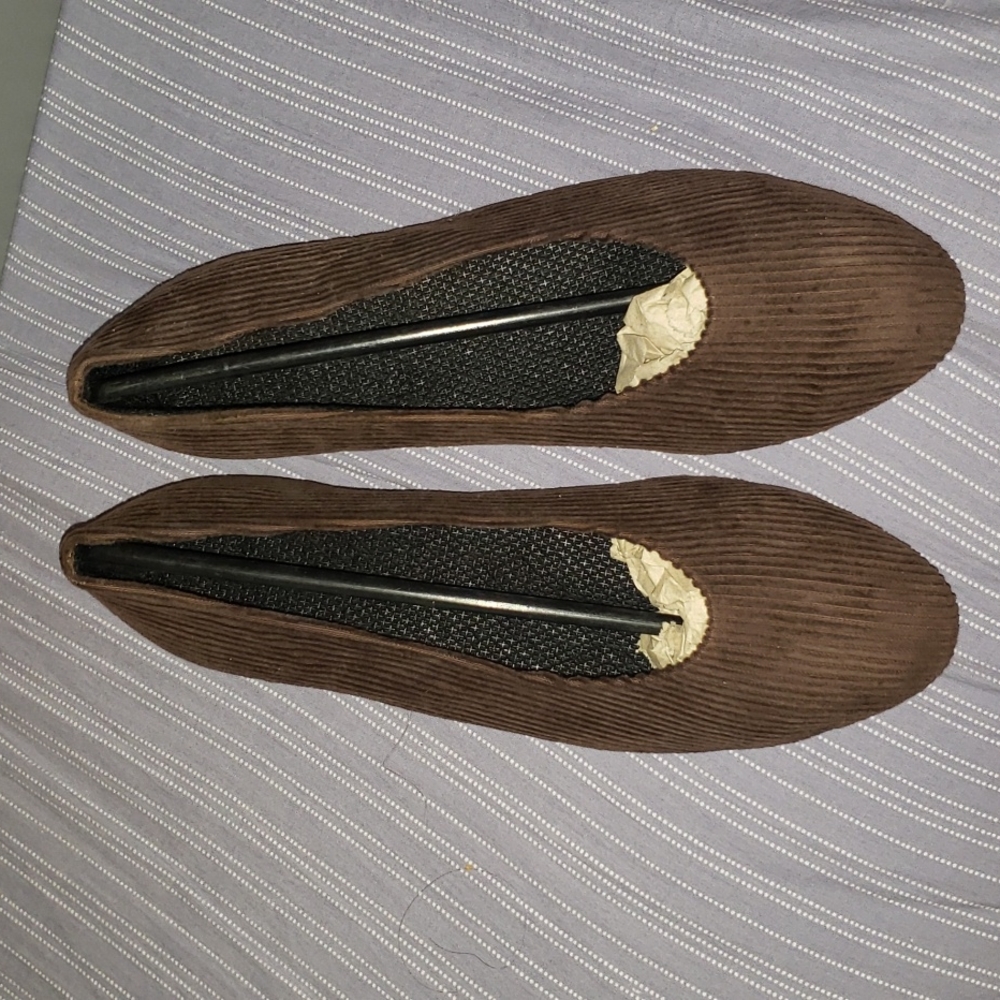 Women's brown corduroy flat shoes